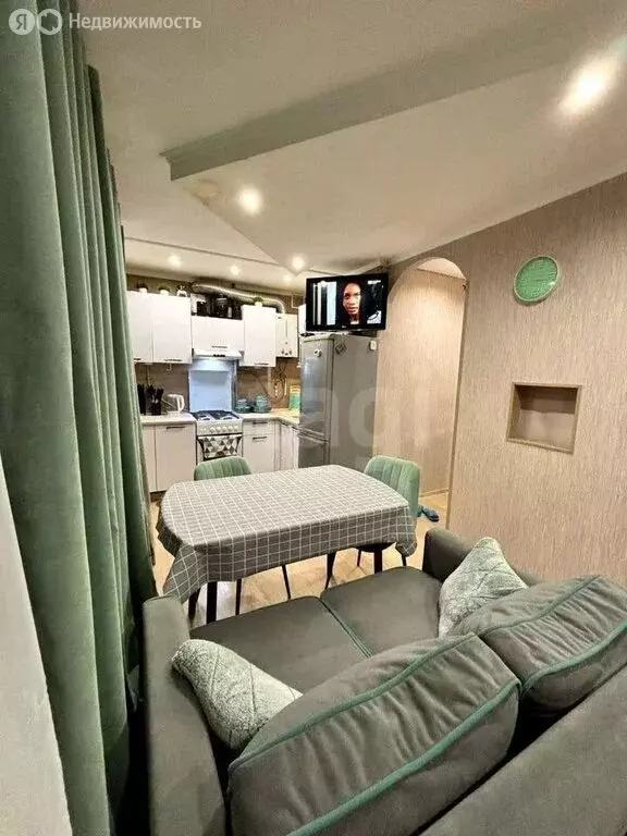 3-комнатная квартира: Пермь, улица Одоевского, 24 (58 м) - Фото 2