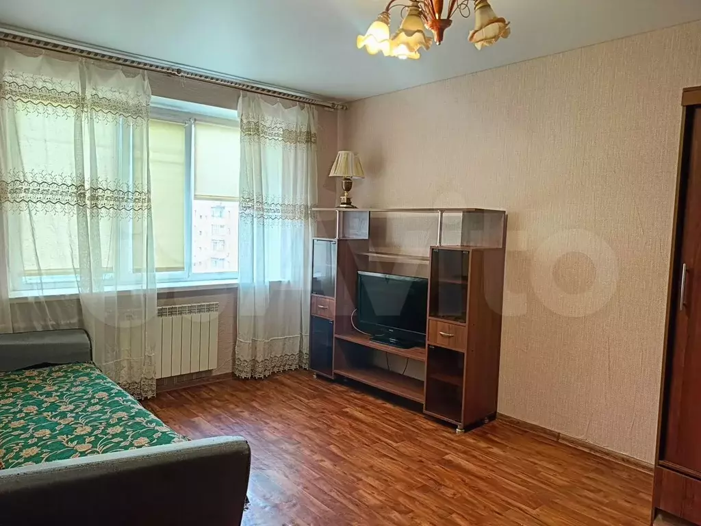 1-к. квартира, 32 м, 10/10 эт. - Фото 0