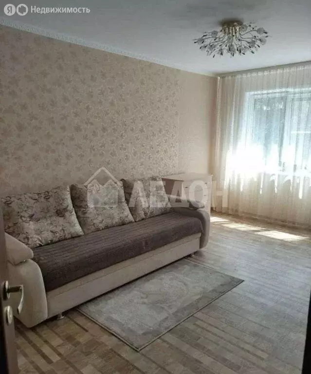 3-комнатная квартира: Омск, 21-я Амурская улица, 14В (64 м) - Фото 0