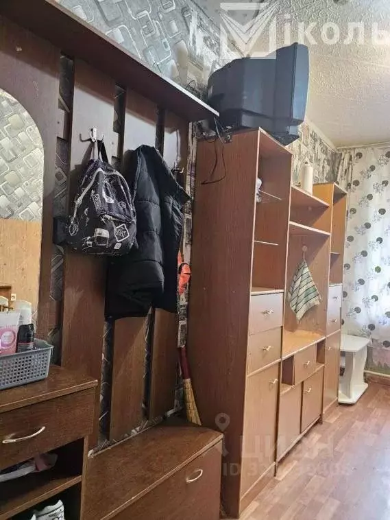 Комната Иркутская область, Ангарск ул. Ворошилова, 35 (10.0 м) - Фото 1