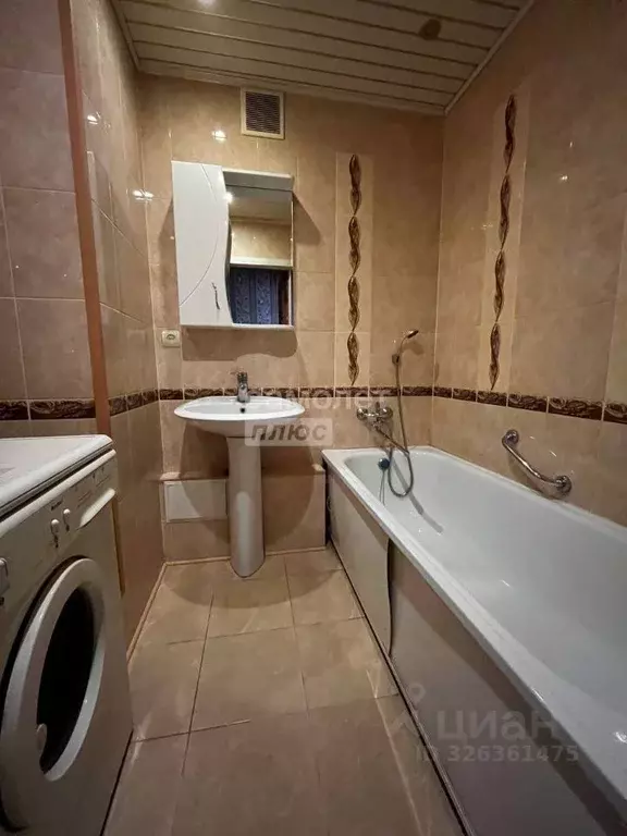 3-к кв. Липецкая область, Липецк Октябрьская ул., 1 (71.0 м) - Фото 1