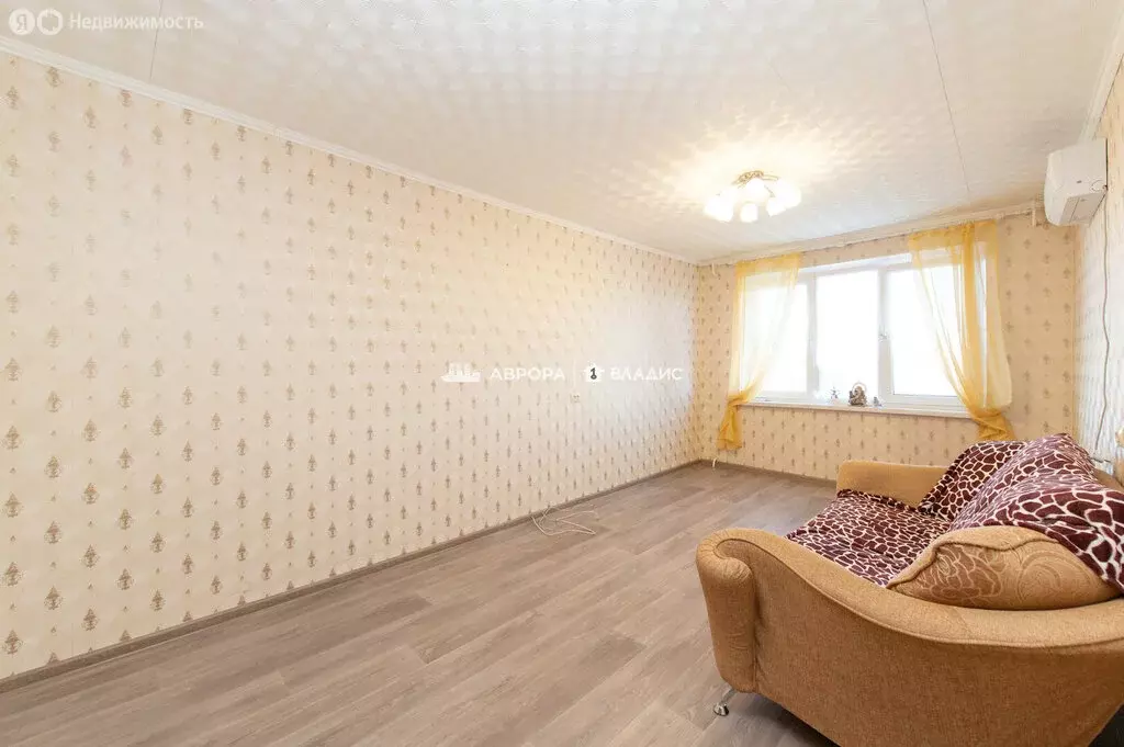 3-комнатная квартира: Магнитогорск, улица Труда, 51 (65.8 м) - Фото 1