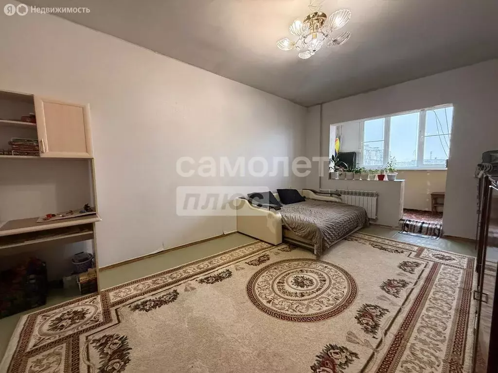 2-комнатная квартира: Астрахань, улица Валерии Барсовой, 12 (63.8 м) - Фото 1