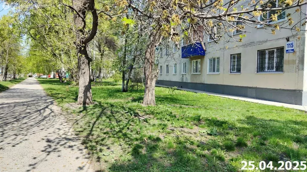 4-комнатная квартира: Ульяновск, улица Ефремова, 115 (79.3 м) - Фото 0