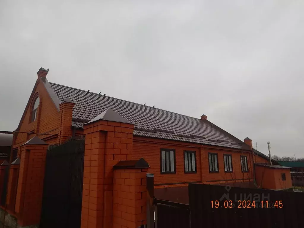 Дом в Чеченская республика, Урус-Мартановский район, Гойское с/пос, с. ... - Фото 2