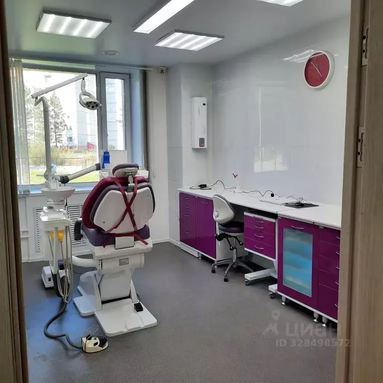 Помещение свободного назначения в Саха (Якутия), Нерюнгри ул. ... - Фото 1