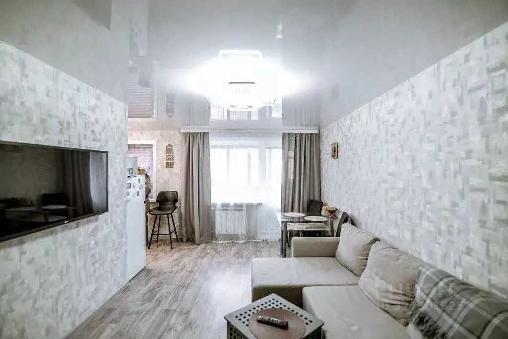 2-к кв. Сахалинская область, Южно-Сахалинск ул. Ленина, 286 (42.0 м) - Фото 1