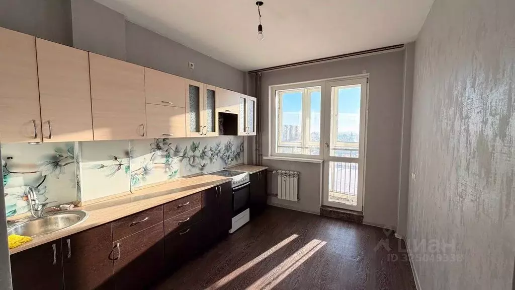 1-к кв. Омская область, Омск ул. Кирова, 51 (33.2 м) - Фото 1