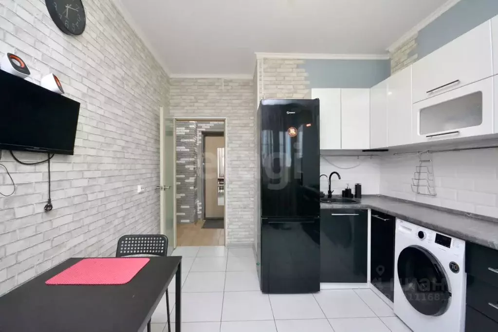 1-к кв. Саха (Якутия), Якутск Якутская ул., 2/16 (36.5 м) - Фото 2