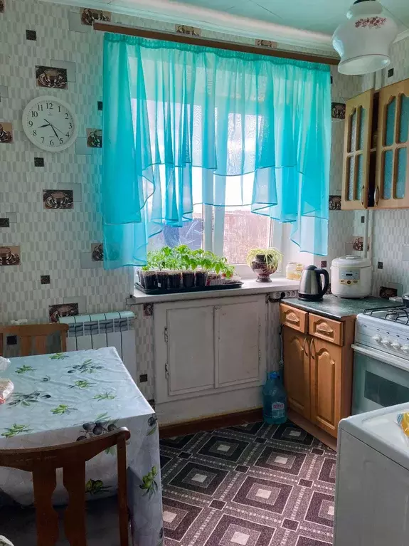 Продаётся 4-к квартира, 61.7 м - Фото 1