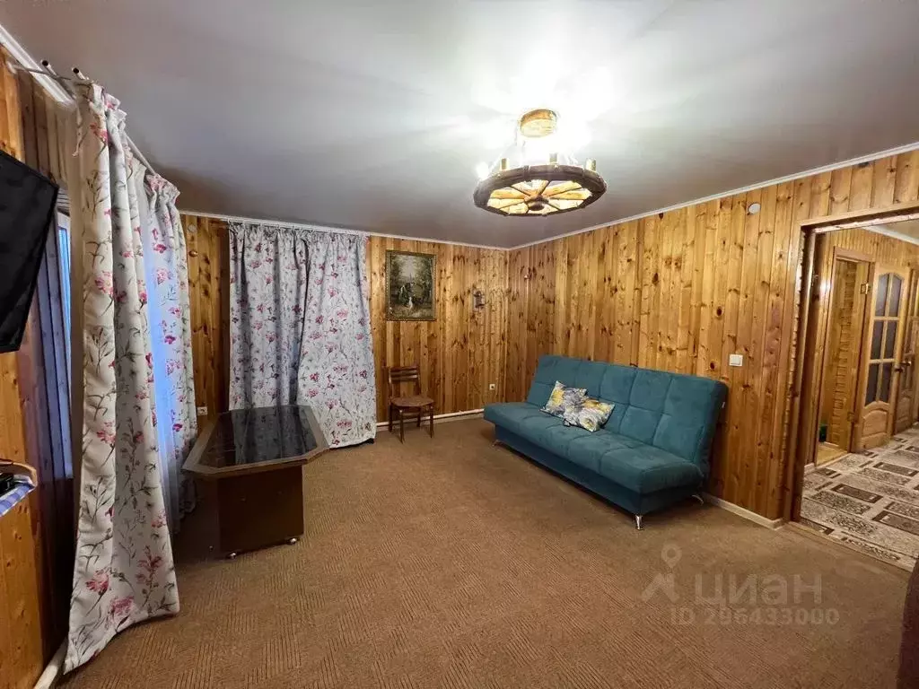 Дом в Оренбургская область, Бузулукский район, Колтубановский ... - Фото 1