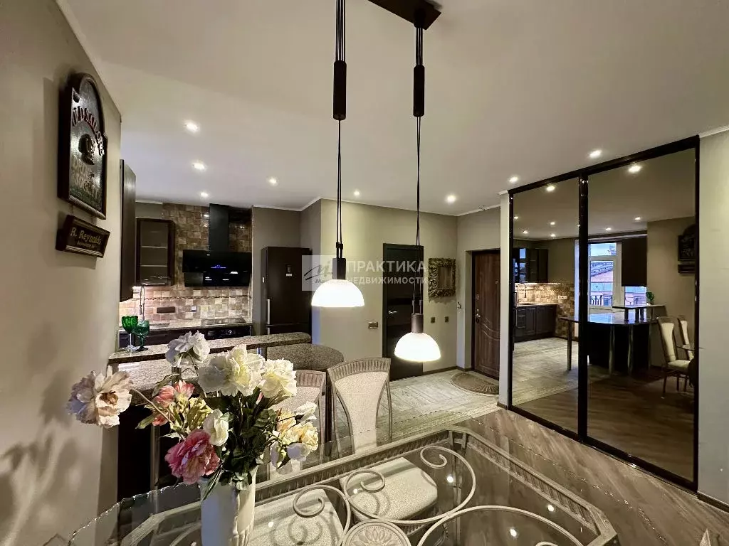 Продается 3-комнатная квартира - Фото 1