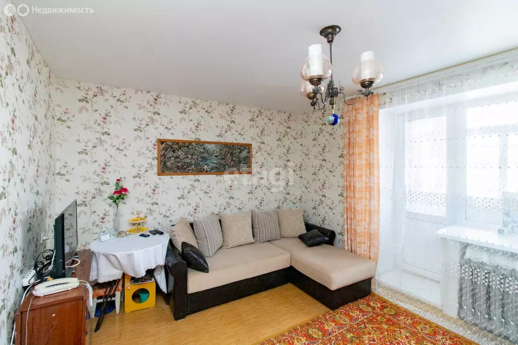 3-комнатная квартира: Боровский, улица Мира, 10 (61.2 м) - Фото 1