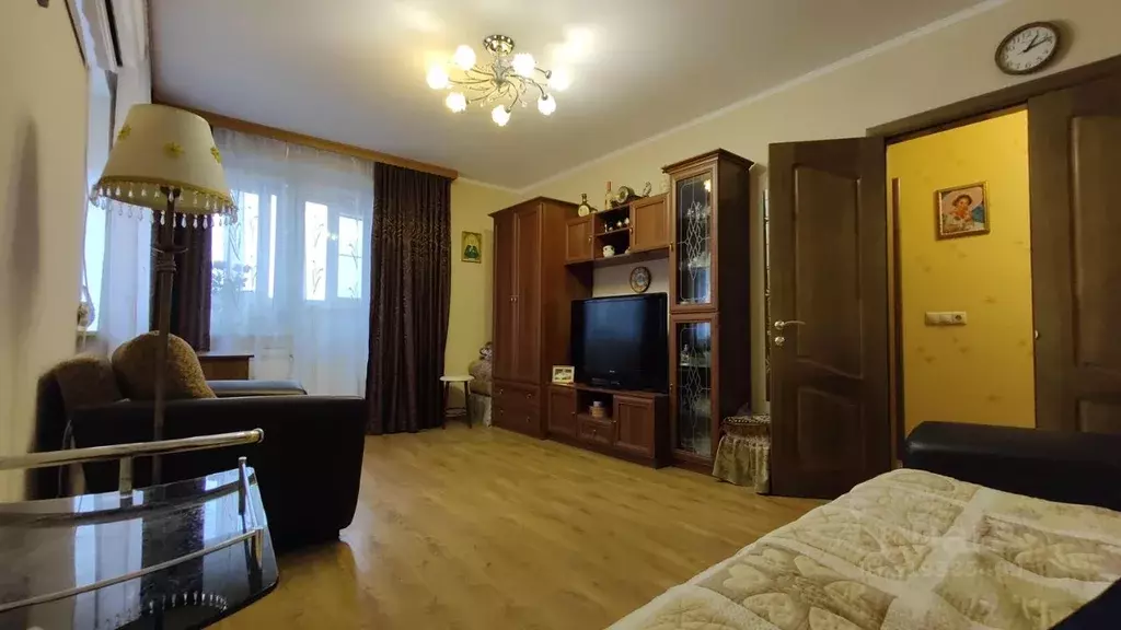 1-к кв. Московская область, Лобня Аэропортовская ул., 7 (38.8 м) - Фото 0