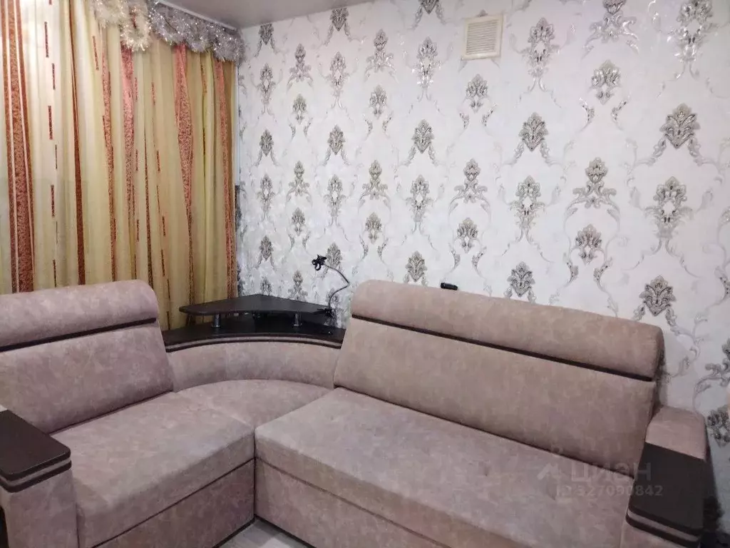 Комната Нижегородская область, Нижний Новгород ул. Бориса Корнилова, ... - Фото 1