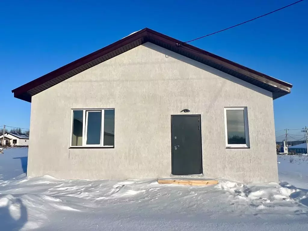 Дом в Свердловская область, Белоярский муниципальный округ, с. ... - Фото 1