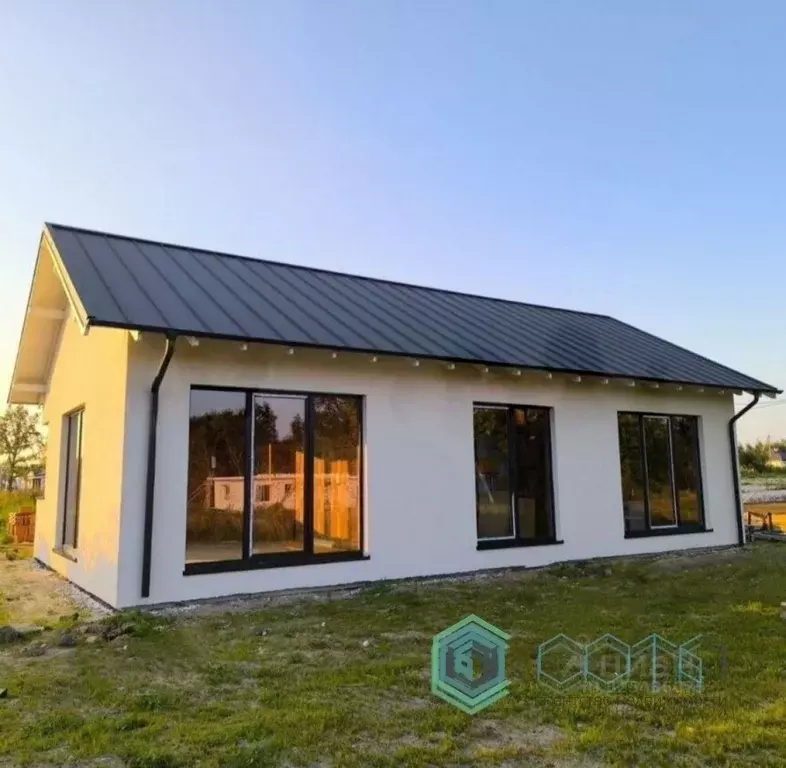 Дом в Калининградская область, Гурьевский муниципальный округ, пос. ... - Фото 1