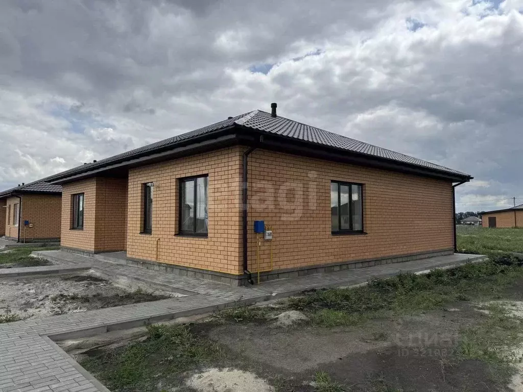 Дом в Белгородская область, Белгородский район, Тавровское с/пос, с. ... - Фото 1