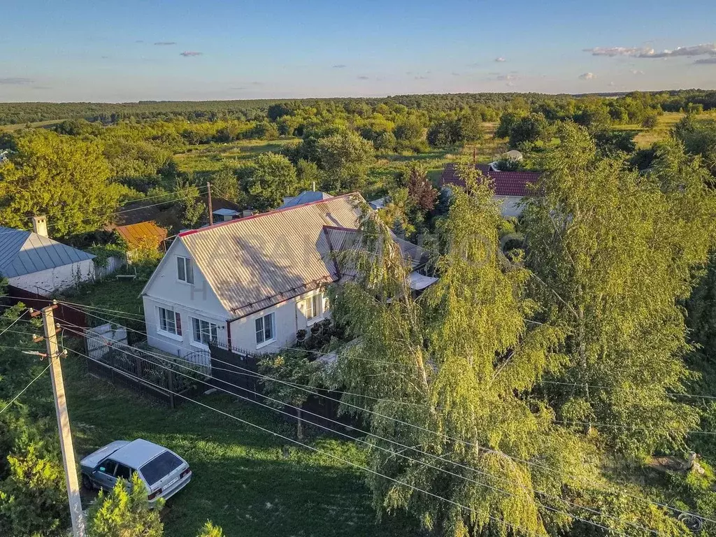 Дом в Липецкая область, Хлевенский район, Малининский сельсовет, д. ... - Фото 1