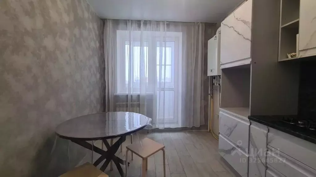 1-к кв. Волгоградская область, Волгоград ул. Химина, 6 (35.0 м) - Фото 1