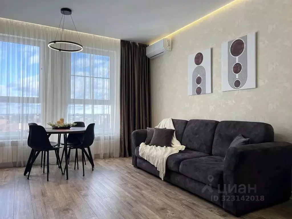 1-к кв. Волгоградская область, Волгоград ул. 50 лет Октября, 36 (40.0 ... - Фото 0