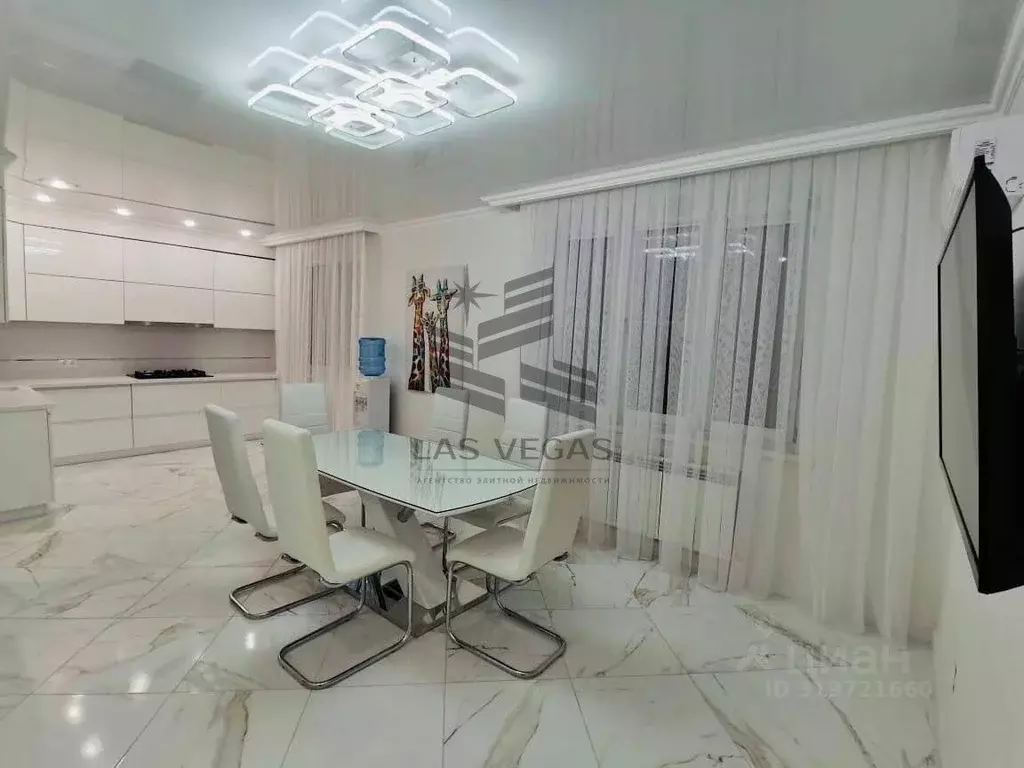 4-к кв. Татарстан, Казань ул. Карла Фукса, 10 (170.0 м) - Фото 0