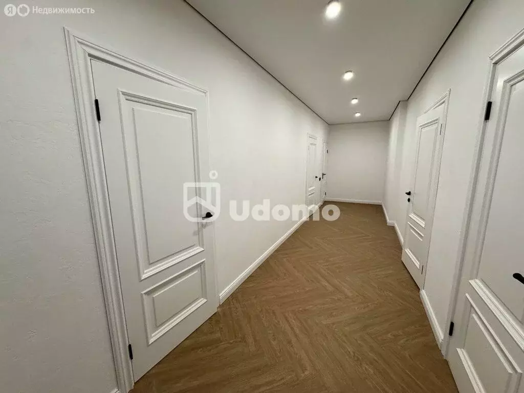 3-комнатная квартира: Уфа, улица Менделеева, 152/3 (98 м) - Фото 1