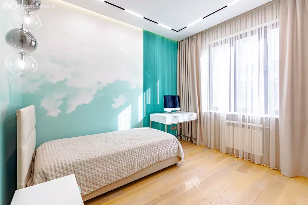 4-комнатная квартира: Сочи, микрорайон Центральный, улица Войкова, 35 ... - Фото 0