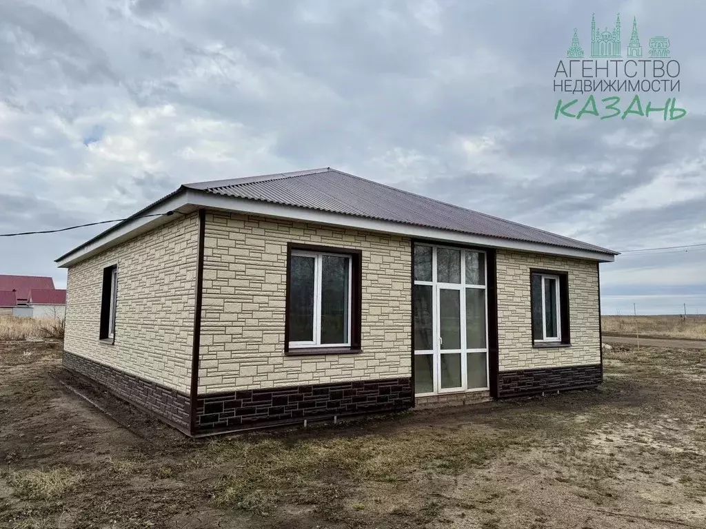 Дом в Татарстан, Апастовский район, Каратунское с/пос, пос. Свияжский ... - Фото 1