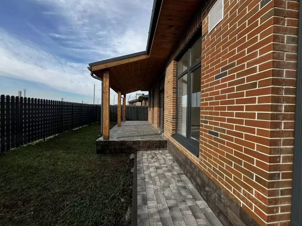 Дом в Краснодарский край, Краснодар ул. Геодезическая, 10 (97 м) - Фото 1