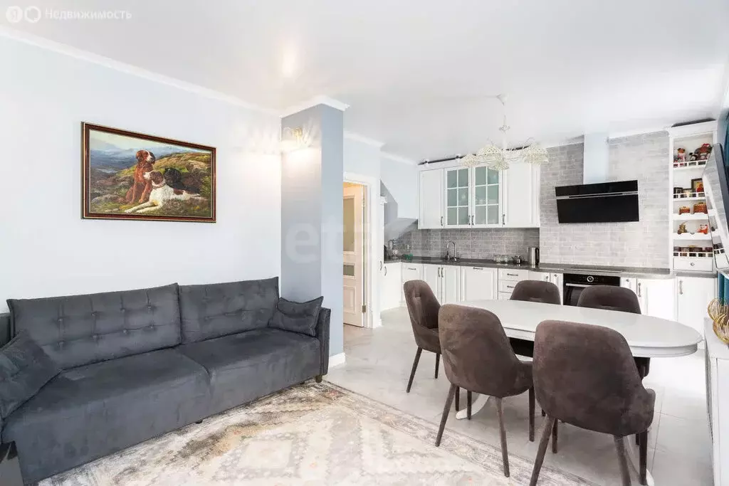 4-комнатная квартира: Калининград, Артиллерийская улица, 73 (152.9 м) - Фото 1