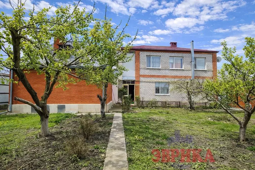 Дом в Краснодарский край, Крымск  (176 м) - Фото 1