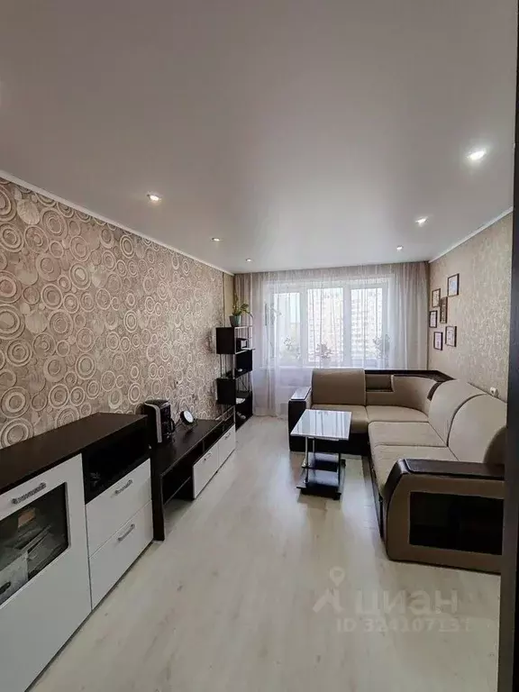 3-к кв. Свердловская область, Асбест ул. Физкультурников, 28 (65.0 м) - Фото 1