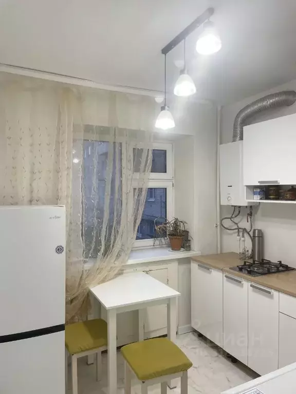 2-к кв. Новгородская область, Великий Новгород Новолучанская ул., 14 ... - Фото 0