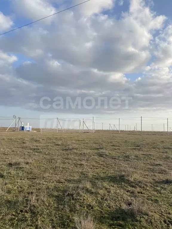 Участок в Крым, Сакский район, с. Молочное ул. Пионерская (6.0 сот.) - Фото 1