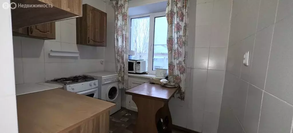 3-комнатная квартира: Волгоград, улица Поддубного, 31 (64.8 м) - Фото 2