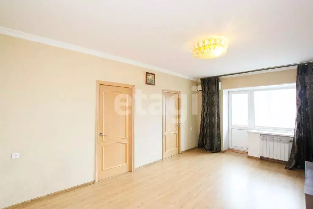 4-к кв. Бурятия, Улан-Удэ ул. Жердева, 9 (63.5 м) - Фото 1