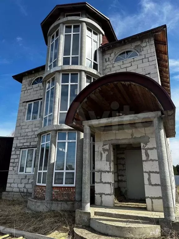 Дом 340 м на участке 9,9 сот. - Фото 0