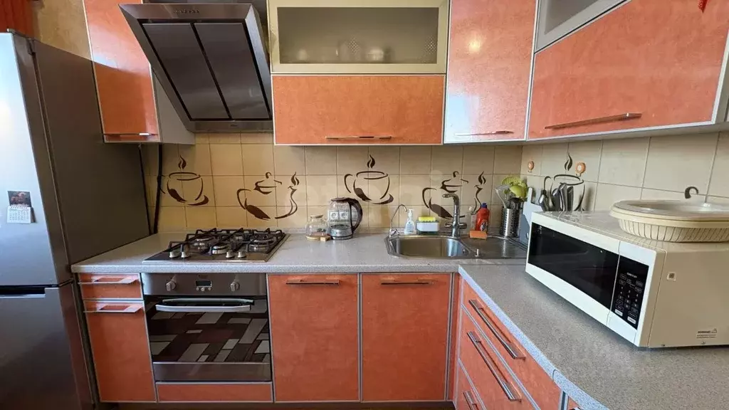 2-к кв. Ямало-Ненецкий АО, Новый Уренгой Надымская ул., 3А (57.0 м) - Фото 2