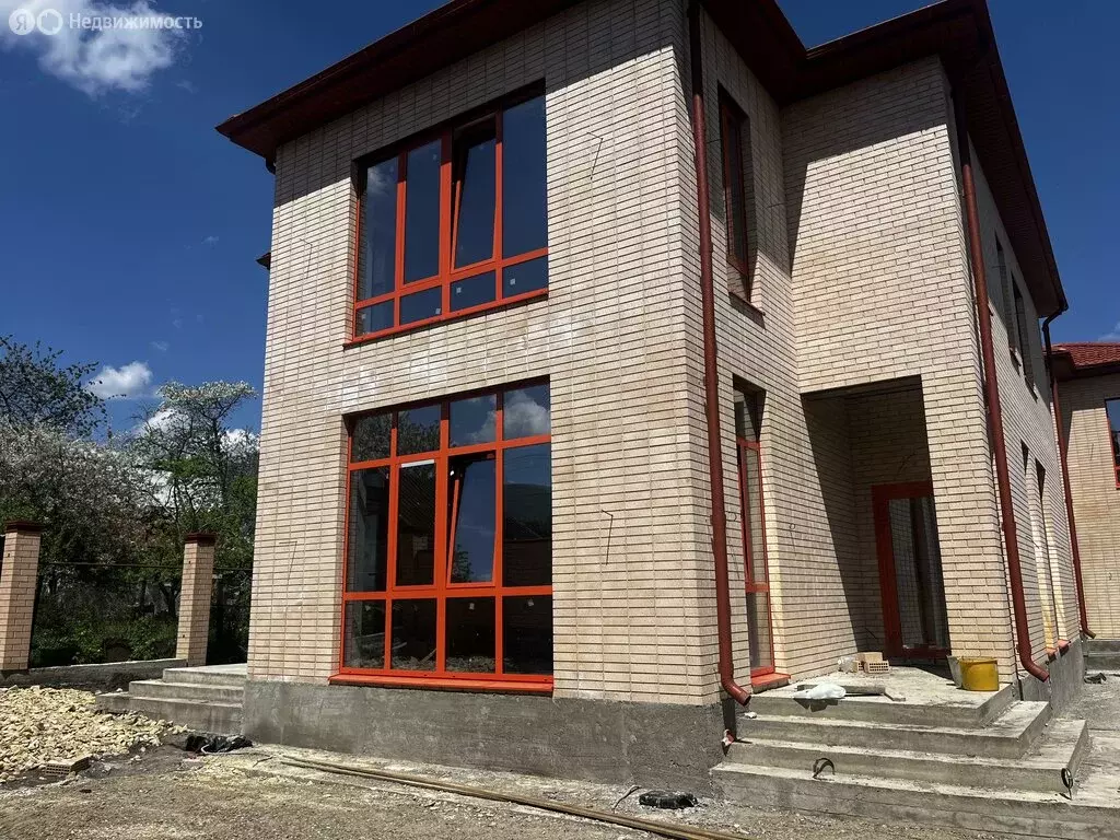 Дом в Ставрополь, Азовская улица, 3 (210 м) - Фото 0