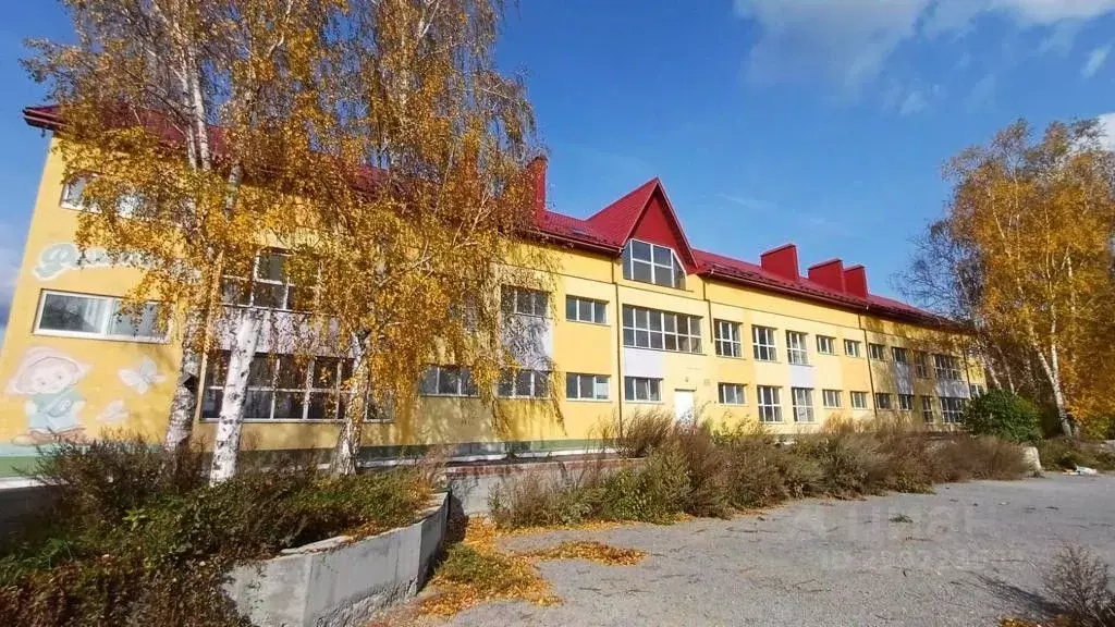 Офис в Свердловская область, Первоуральск ул. Коммуны, 3 (300 м) - Фото 2