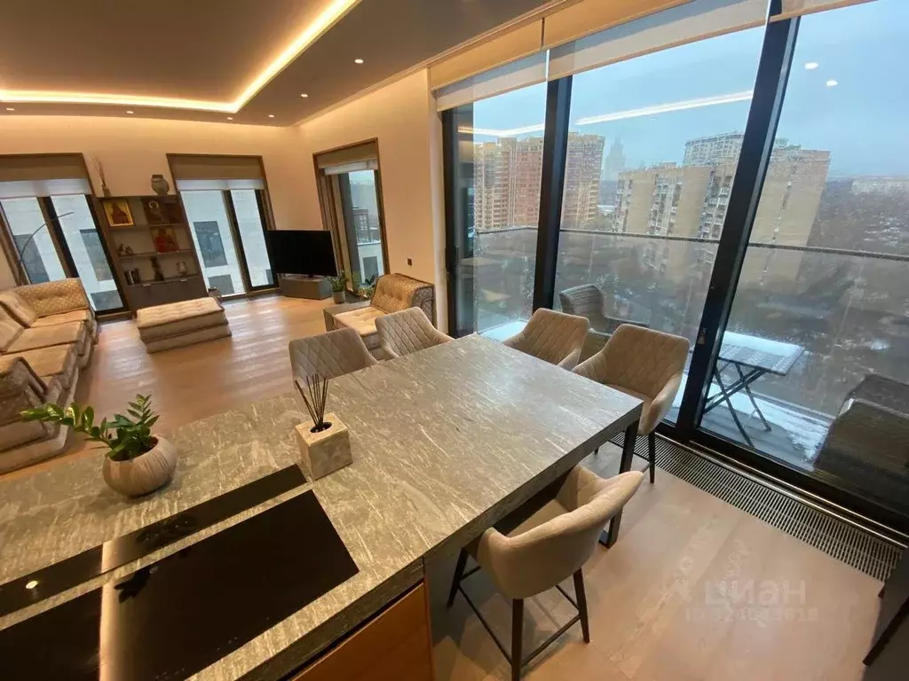 3-к кв. Москва Мосфильмовская ул., 1Б (150.0 м) - Фото 1