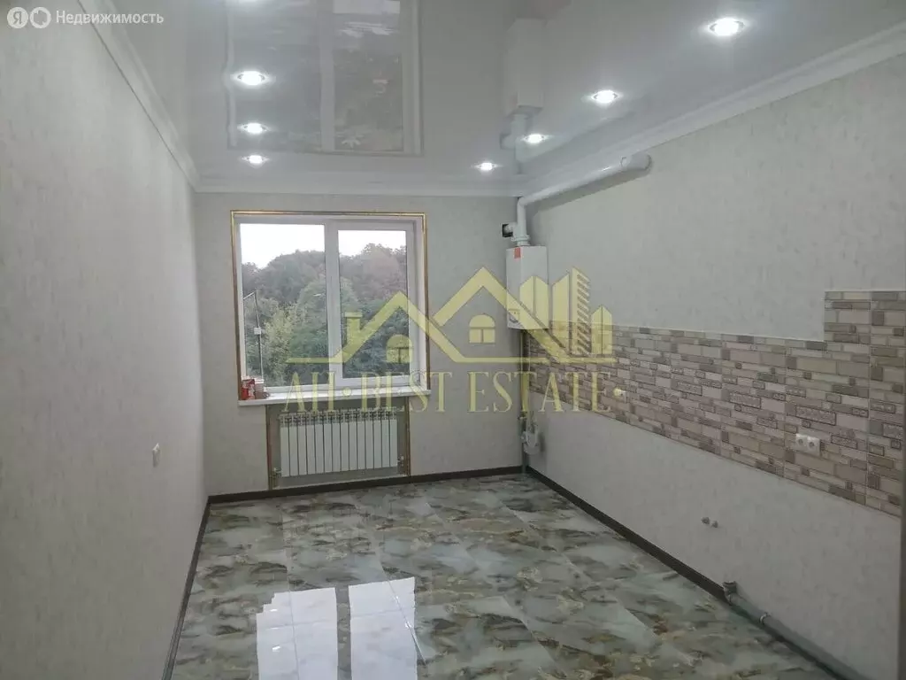 1-комнатная квартира: Владикавказ, Садовая улица, 1 (52 м) - Фото 1