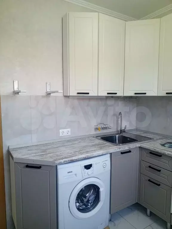 1-к. квартира, 33 м, 1/9 эт. - Фото 1