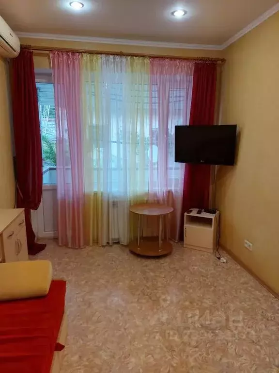 2-к кв. Крым, Евпатория ул. Имени Братьев Буслаевых, 9 (45.0 м) - Фото 0