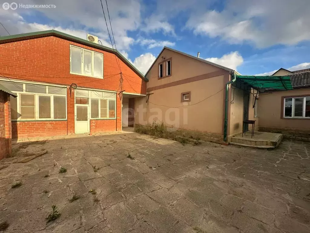 Дом в Каспийск, Кирпичный район, улица 1-я Линия (150 м) - Фото 1