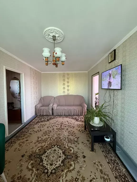 Продаётся 4-к квартира, 61.5 м - Фото 0