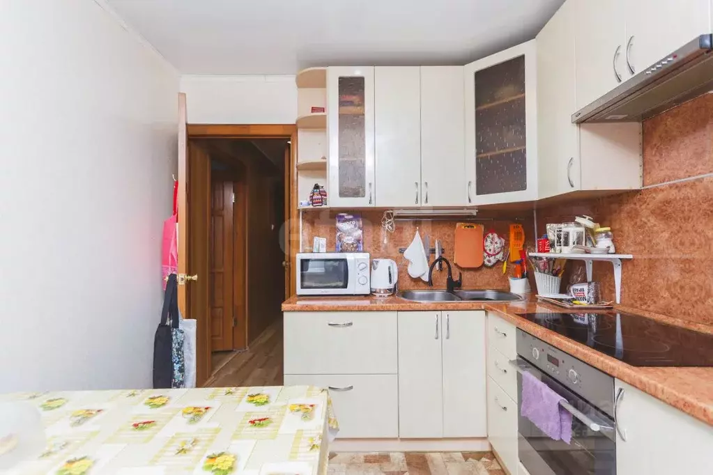 3-к кв. Башкортостан, Уфа ул. Орджоникидзе, 18 (61.0 м) - Фото 2