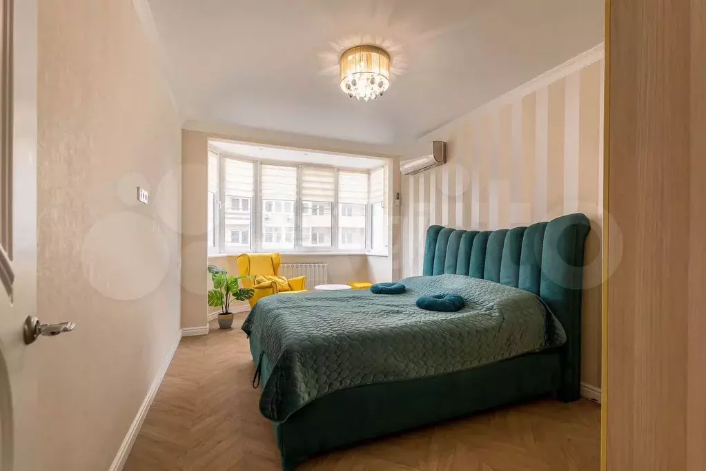 2-к. квартира, 60 м, 9/17 эт. - Фото 1