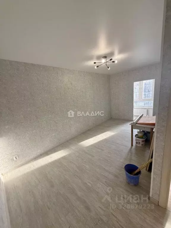 1-к кв. Волгоградская область, Волгоград ул. Тракторостроителей, 27 ... - Фото 1